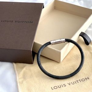 100% Authentic Louis Vuitton Keep It Bracelet